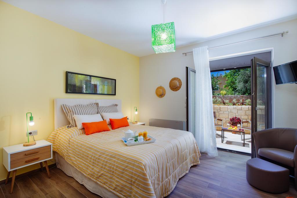 Velvet Breeze Superior Villa Stavromenos  Exterior photo